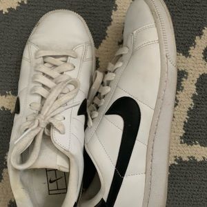 Vintage nike sneakers